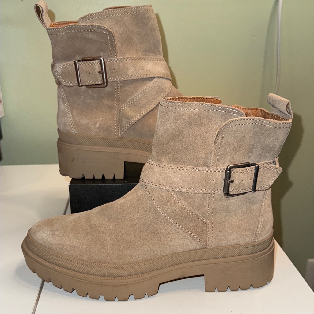 Lucky Brand Elyton Suede Boots Size 10m42